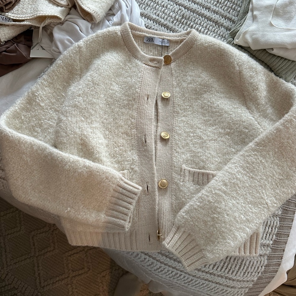 Zara BOUCLE knit cardigan sweater and bandeau set small ecru fuzzy teddy gold - Picture 11 of 13